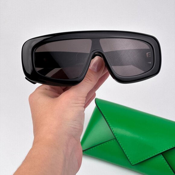 Bottega Veneta Shield Sunglasses – Black Frame / Grey Lens (BV1281S 001) - Picture 2 of 14